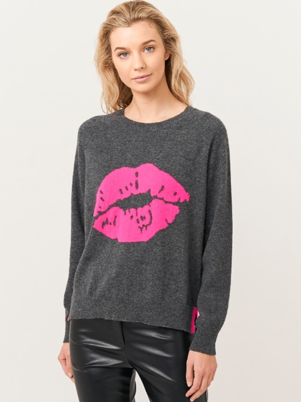 BRODIE CASHMERE T KISS SWEAT DARK GREY & NEON PINK JUMPER size M